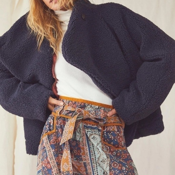 Free People Izzy Wrap Blue Teddy Button Jacket XSmall NWT - Picture 2 of 12